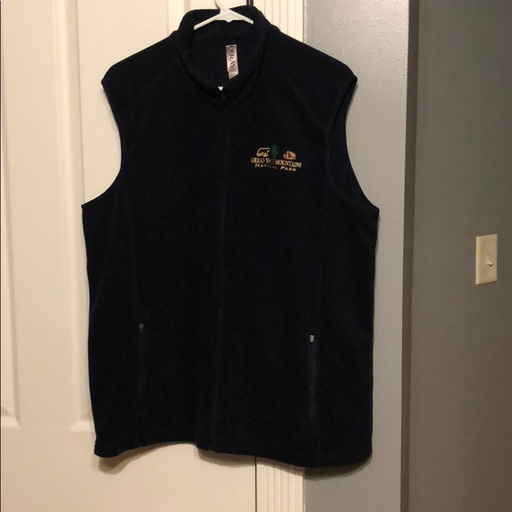 Navy blue Great Smokey Mountains fleece vest
